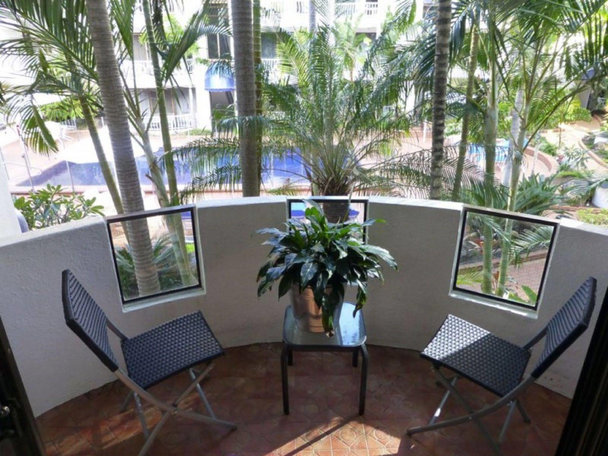 St Tropez Resort Gold Coast Exterior photo