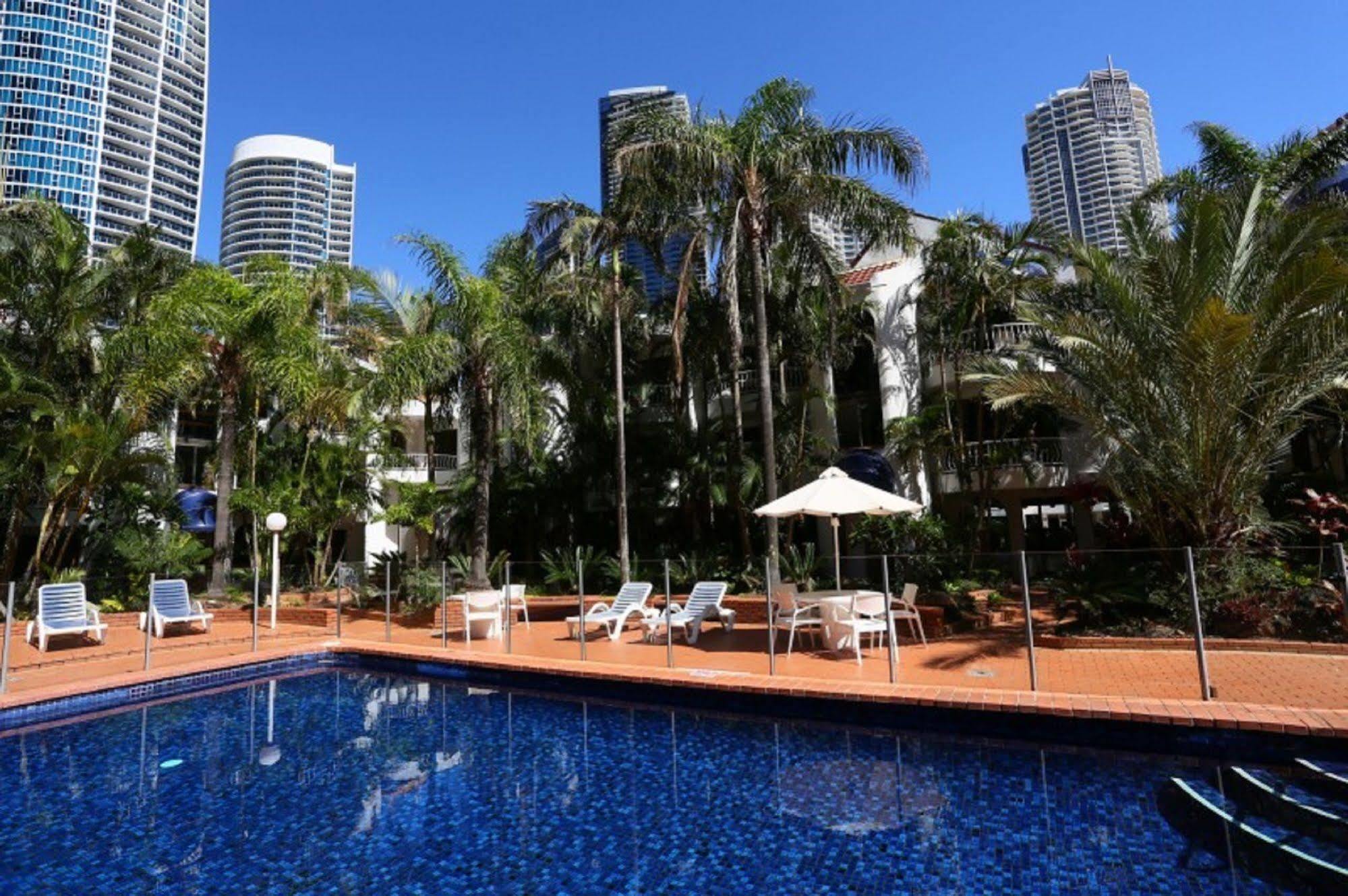St Tropez Resort Gold Coast Exterior photo